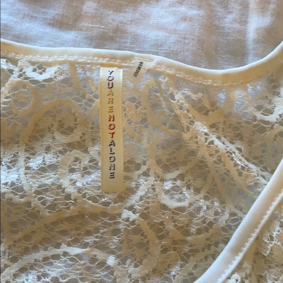 🌺Stretchy Lace Top - Picture 4 of 5